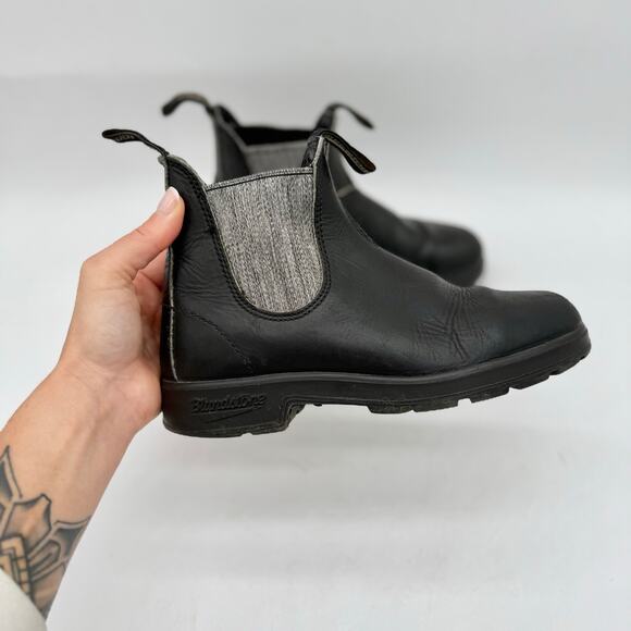 Blundstone Classic Black Leather Pull-On Chelsea Boots Women's Size 6 - Picture 1 of 8